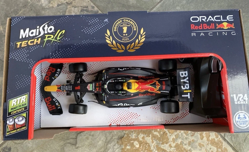 Maisto Tech R/C 1:24 NIB Oracle Red Bull  Max Verstappen Remote Control Race Car - Image 3 of 4