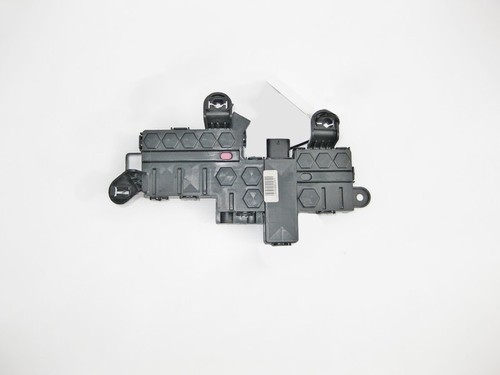 Mercedes-Benz A2215402350 Fuse box S-Class W221 CL C216 - Picture 2 of 4