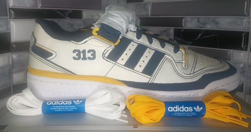 Adidas Forum 84 Low (IF7987) "Detroit 313" Sportschuhe (Gr. 11 US) (10,5 UK) - Bild 14 von 24