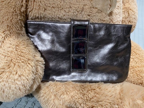 Melie Bianco Silver Metallic Clutch Wristlet - Picture 9 of 10