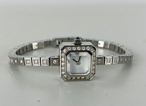 Corum Sugar Cube Ladies Watch, Diamond Bezel and bracelet White Dial, 137.426.47 - Picture 2 of 13
