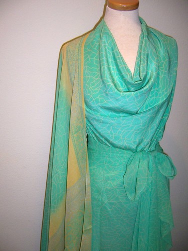 3 PURE SILK DESIGNER COORDINATE FABRICS 7.5yds MINT GREEN ANIMAL PRINT + SCARF - Picture 4 of 6
