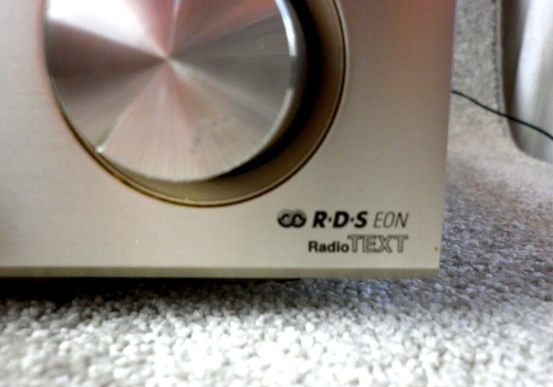 Quality DENON DRA-F100 Stereo Receiver with MM Phono Stage - Free speakers wires - Picture 7 of 21