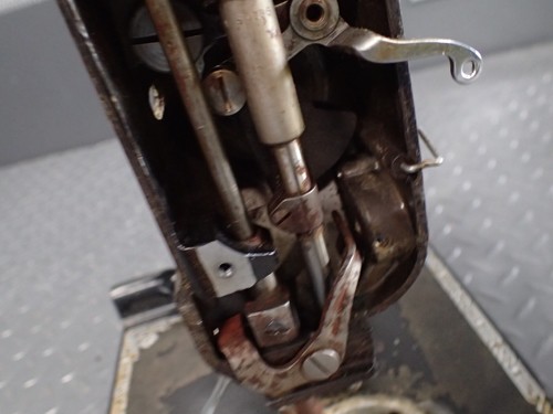Vintage Original 1951 SINGER Featherweight 221 HULL Only - Picture 13 of 18