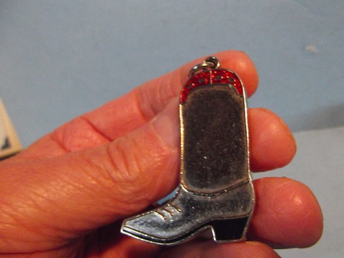 Einzigartiges Sammlerstück Schlüsselanhänger 2" Zoll" Metall Cowboystiefel/Flaschenöffner - Bild 6 von 6