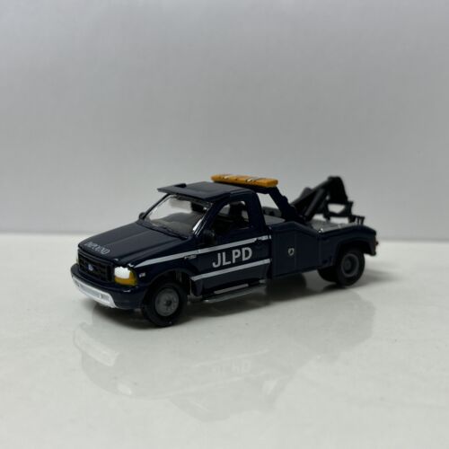 2000 00 Ford F-450 Tow Truck Collectible 1/64 Scale Diecast Diorama Model - Picture 5 of 5