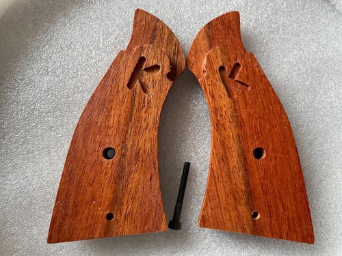 New Classic Panel Grip for S&W K/L Frame Square Butt, Flower art on Hardwood - Picture 3 of 3