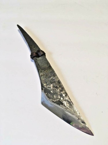 Hand-Forged San Mai Kiridashi / Utility Knife with Leather Accent, Made to Order - Picture 6 of 8