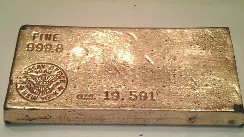 Vintage 22k vergoldet Replik von Goldziegeln gehalten in Fort Knox, Kentucky