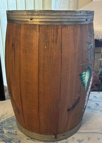 HAND PAINTED ANTIQUE NAIL KEG BARREL FOLK ART TOLEWARE W/ CUSHION SEAT GRAPES - Picture 11 of 19