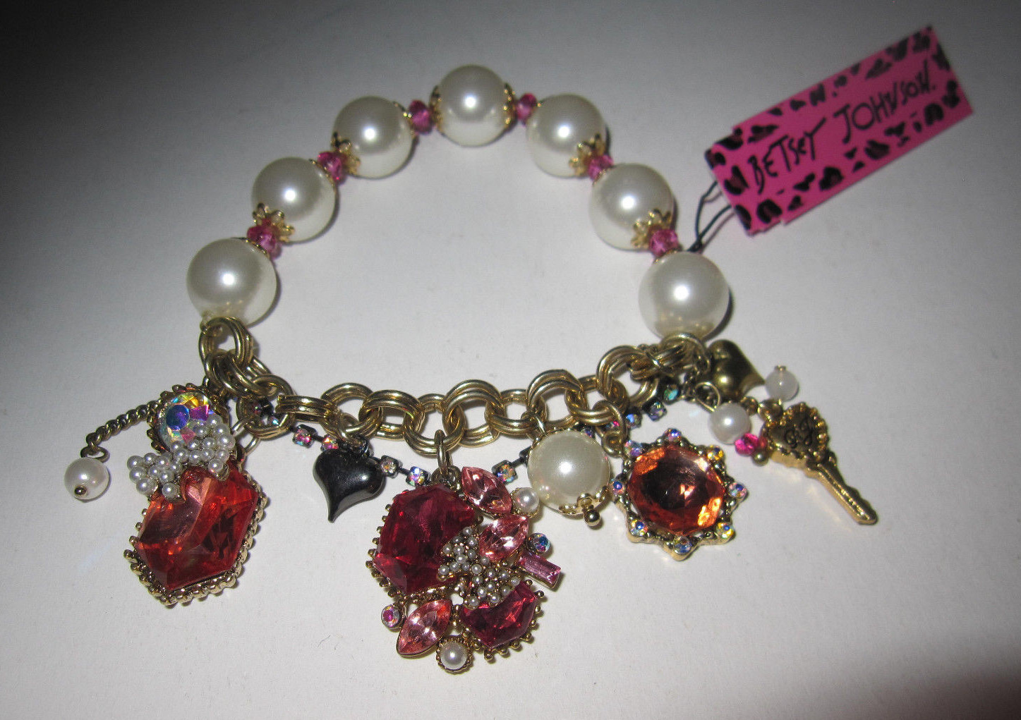BETSEY JOHNSON FAUX PEARLS AND & GARNET colorD STONES STRETCH BRACELET BETSEY JOHNSON FAUX PEARLS AND & GARNET colorD STONES STRETCH BRACELET