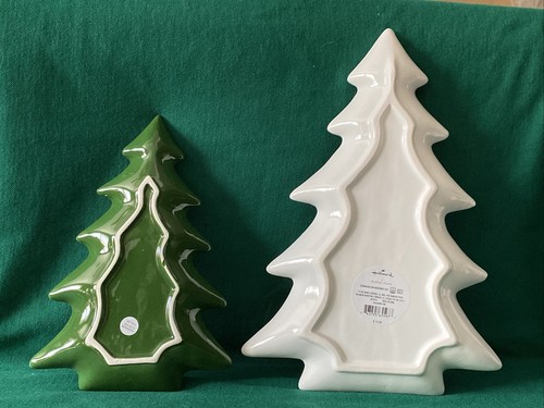 2020 Hallmark Christmas Tree Ceramic Serving Trays Cookie Candy Nuts Set Of 2 - Picture 4 of 4