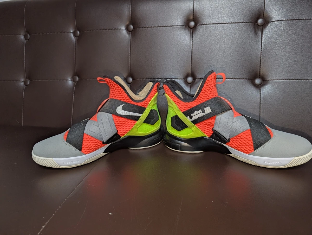 Nike LeBron Soldier 12 Hot Lava GS) Nike LeBron Soldier 12 SFG  main image 2