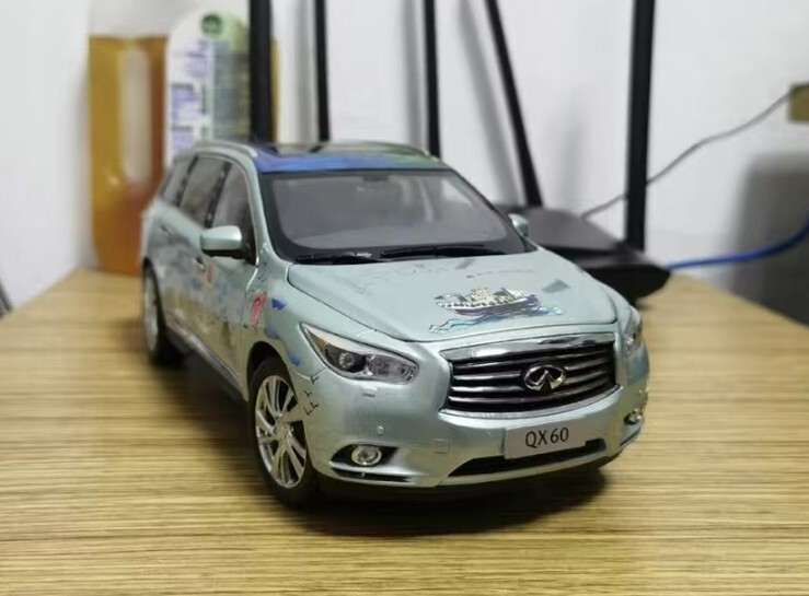 ま*昌様 1:18 INFINITI インフィニティ QX60 白 ミニカー モ 1:18 Scale Infiniti QX60 2022 Alloy Diecast Model Car Toy