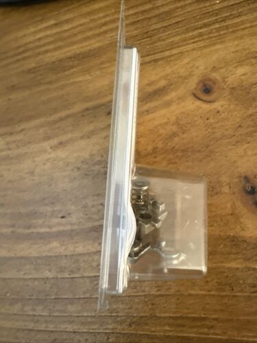 Genuine Bernina Adjustable Stippling Foot #73 - New Style Sealed In Plastic Case - Picture 4 of 4
