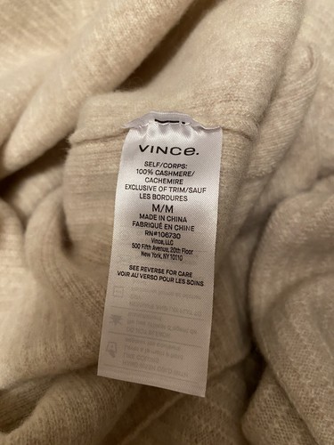 $395 NWT Vince Cashhmere Mock Neck Beige Sweater sz M V716778075 - Picture 10 of 10