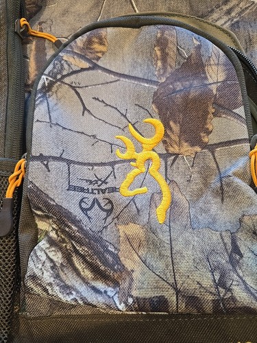 Mochila Browning Realtree Camuflada Rio 18L Sin Usar - Imagen 3 de 7