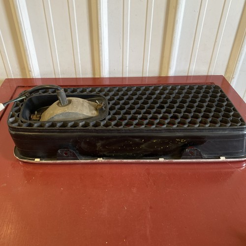 1974 PONTIAC GTO VENTURA RH PARKING LIGHT GRILLE ASSEMBLY - Picture 10 of 11