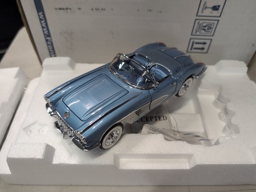 Franklin Mint 1958 Corvette 'Silver Blue Poly' 1/2500 Limited 1/24