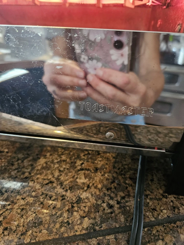 Horno de engorde Toastmaster vintage 5211 1300 vatios cromado y negro funciona hecho en EE. UU. Foto 4 de 4