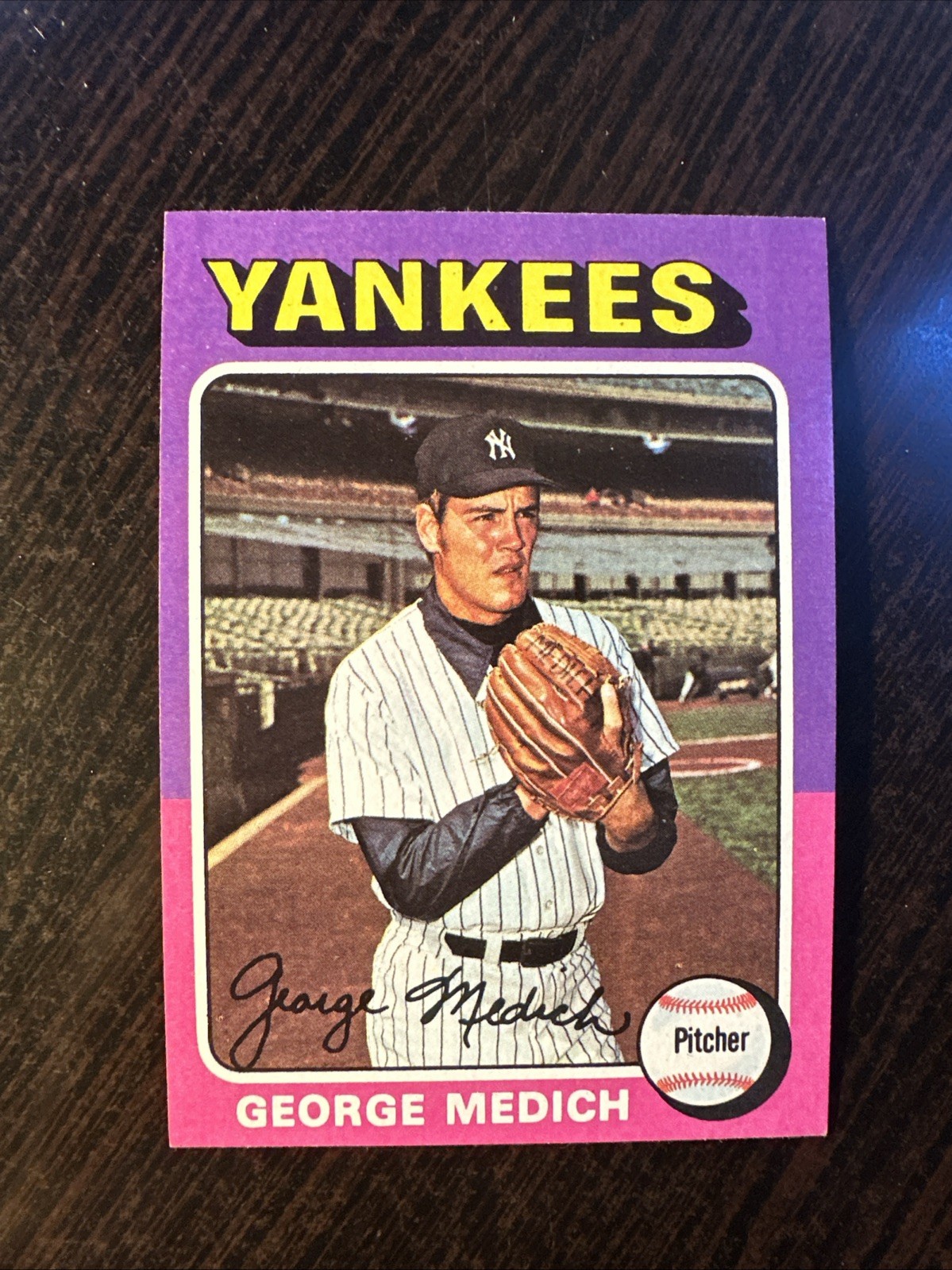 1975 TOPPS MINI #426 GEORGE MEDICH NEW YORK YANKEES NM *Hot Corner Vintage*