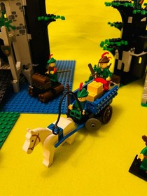 LEGO Forestmen 1680 1877 1974 6042 6054 6066 6071 6077 6103 Forestman "Like New"