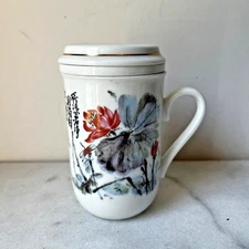 Vintage Hand Painted Chinese LOTUS  Tea Mug Teacup With Lid Seeper..