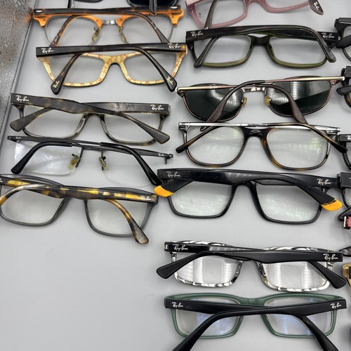 LOT GROUP OF 33 RAY BAN - Picture 8 of 10