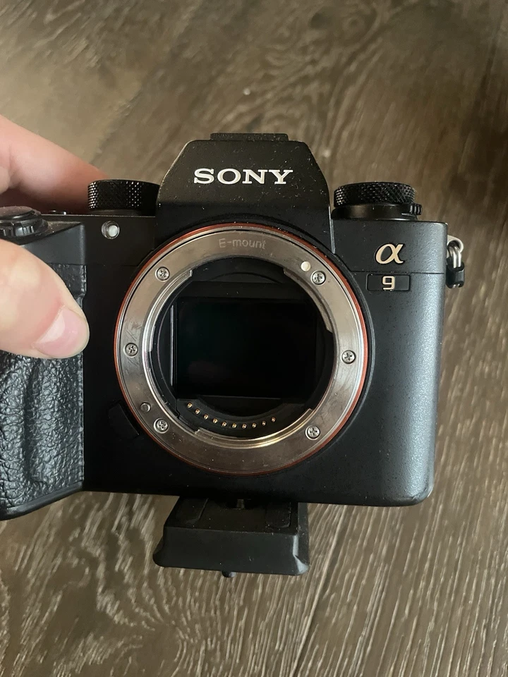Sony Alpha a9 24.2MP Mirrorless Digital Camera Body And Battery Charger - Image 2 of 4