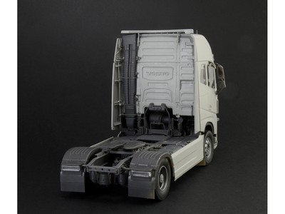 Italeri - Volvo FH16 Globetrotter XL 1/24 3940 | eBay