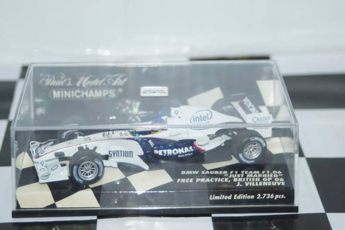 Minichamps BMW Sauber F1.06 J. Villeneuve 400 060117 Diecast 1:43 - Picture 1 of 4
