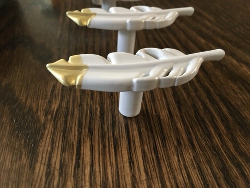 Metal Drawer Pulls Feather White & Gold Dresser Door Cabinet Knob - 6 Lg & 6 Sm - Picture 3 of 3