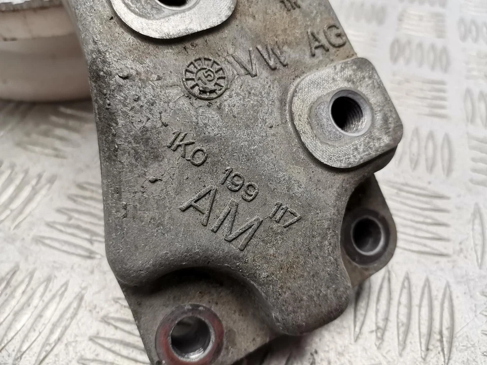 Кронштейн крепления двигателя Seat Leon дизельный 2012-2020 5F Audi 1K0199117 - Изображение 2 из 4