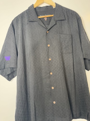 Camisa de Campamento Tommy Bahama Seda Para Hombres XL Negra Bordada UW Huskies Logo Abotonada - Imagen 4 de 10