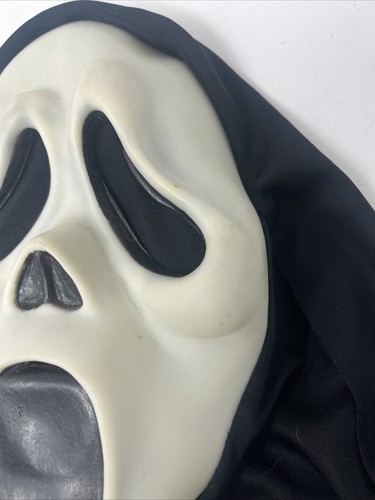 Vtg. Scream Ghost Face Mask S9206 Easter Unlimited Fun World - Picture 5 of 17