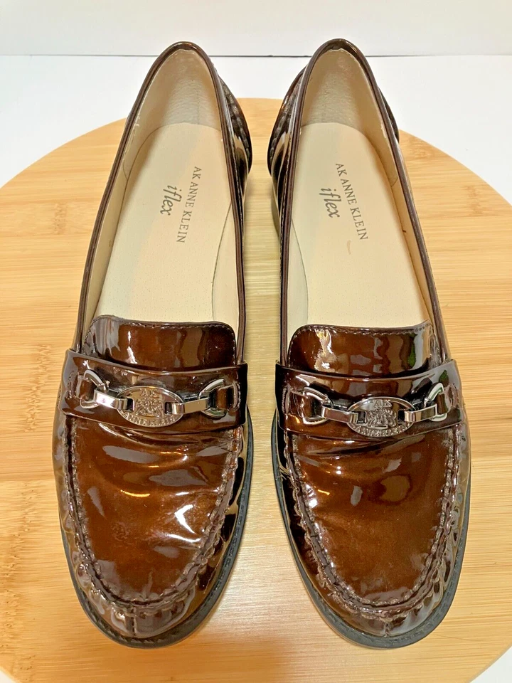 AK Anne Klein IFlex Shiny Brown Patent Leather Slip On Loafers Size 7M Beautiful - Image 2 of 4