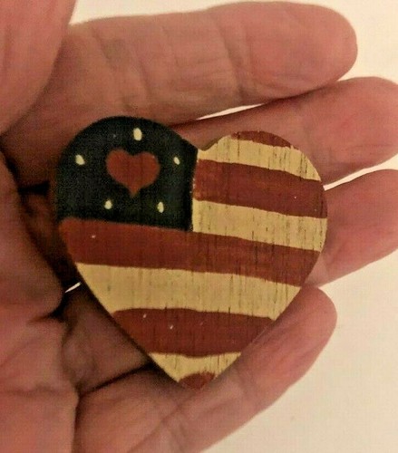 Vtg Wooden PRIMITIVE 1776 FLAG Patriotic PIN BROOCH Red White Blue OOAK Artist
