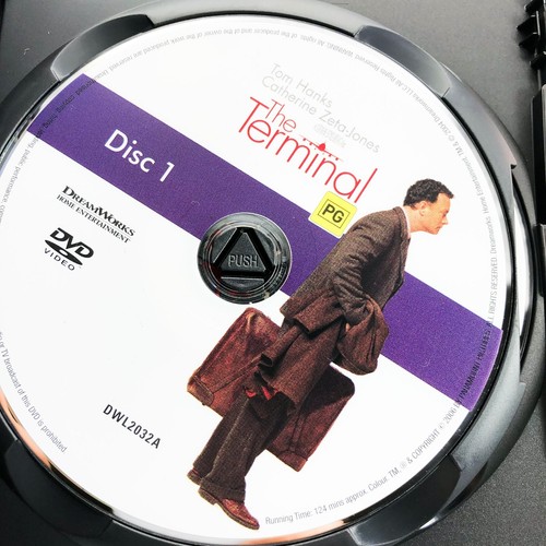 The Terminal Tom Hanks Catherine Zeta Jones Comedy Movie DVD Region 2&4 - Picture 4 of 6