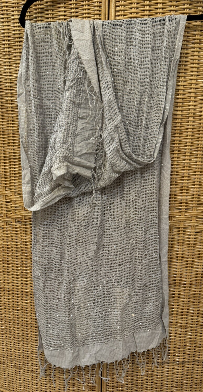 Matta Long Rectangular Gray Scarf With Metallic S… - image 9