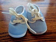 VINTAGE BABY SHOES SNEAKERS