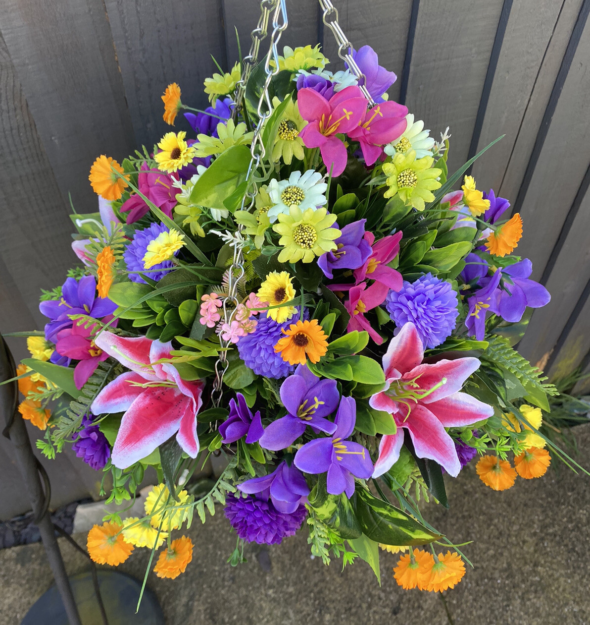 (16) 12 Inch Rattan Hanging baskets with artificial flowers eBay