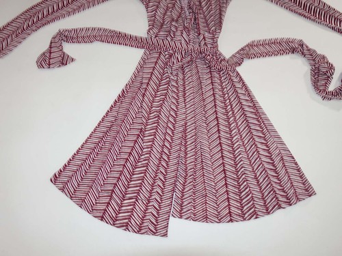 Banana Republic Women's Print Wrap Dress Small NWT Long Sleeves Red White S - Picture 2 of 7