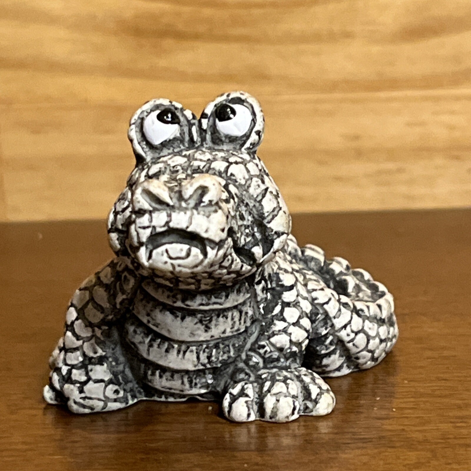 Picture 2 of 8