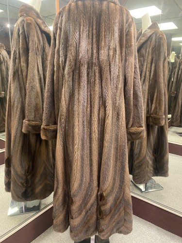 Demi Buff Mink Fur Coat Woman’s Size 20+ - Picture 7 of 7