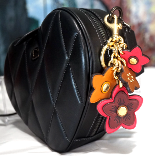 Neu mit Etikett Coach Wildblumen-Mix Taschenanhänger Schlüsselanhänger 2803 in elektrischem Pink Multi Leder - Bild 5 von 12