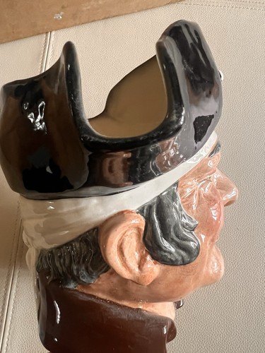 Royal Doulton Toby Long John Silver IN ORIGINAL BOX MARTIN & CO CHELTENHAM 1951 - Picture 4 of 9