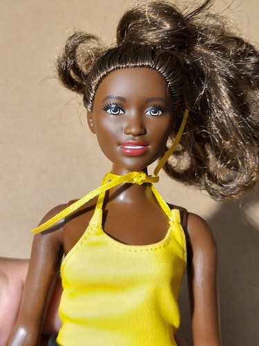 African American Curvy Barbie Puppe 2 Ton Haare 😍 Kleid C205B - Bild 5 von 10