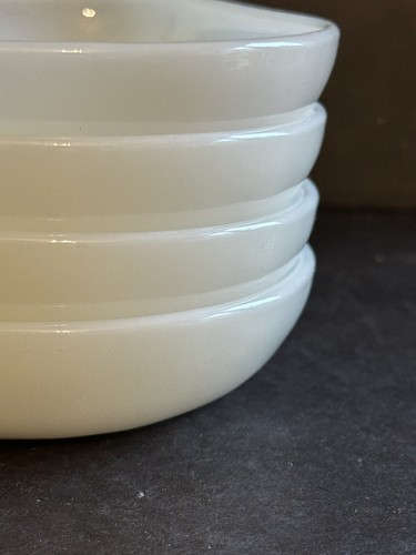 Vintage Milk Glass Fire King Triangular Bowl Ramekin Set Of 4 Atomic MCM - Picture 10 of 15