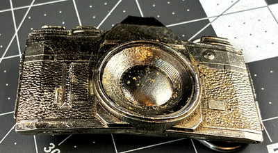 Camera shaped belt buckle Limited Edition 1979 Photographer American Chicago  JH