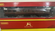 Hornby R4236C BR (EX LMS) Corridor Brake 3rd Class Coach 00 Gauge